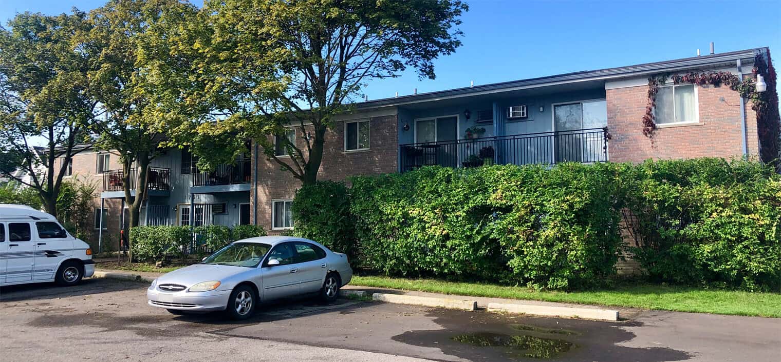 Keego Harbor Cass Lake Front Apartments