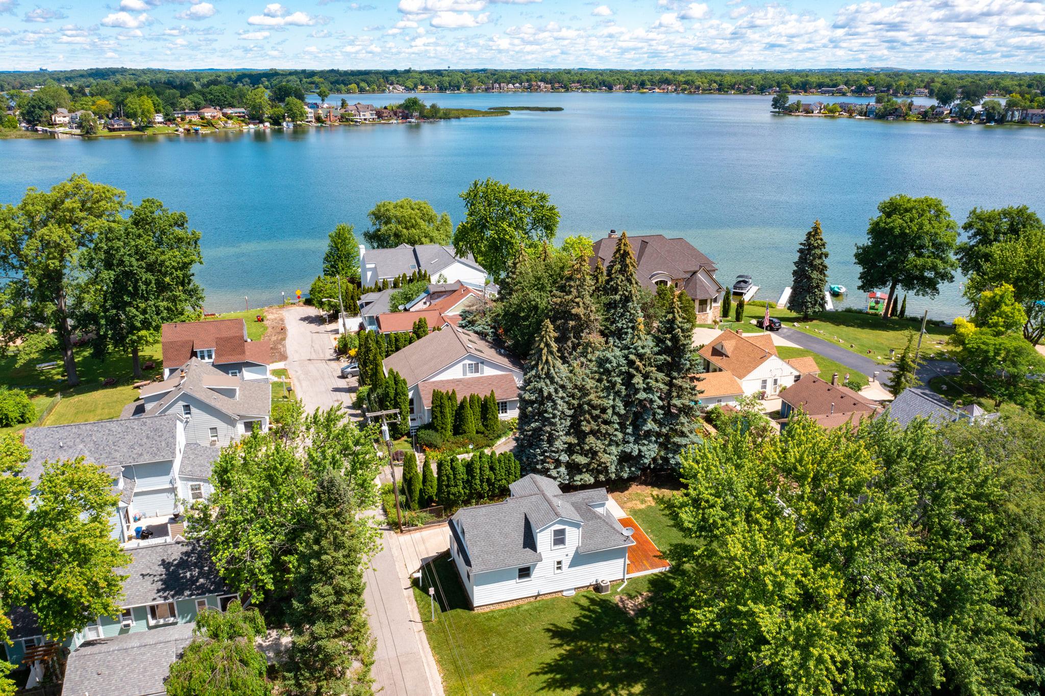 Keego Harbor, MI Why You Should Live Here Cass Lake Front